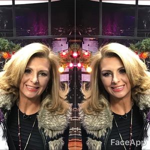 Meet your Posher, Mmonica